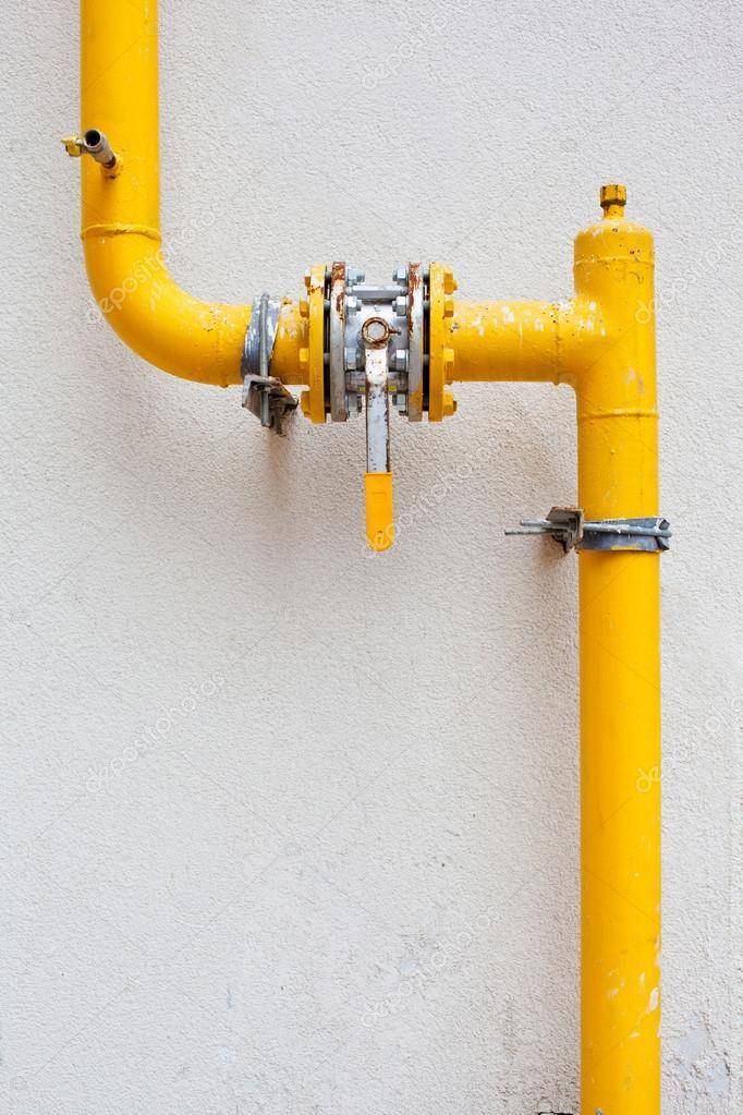 Краска для газопроводных труб: правила и нормы окрашивания домашнего и уличного газопровода