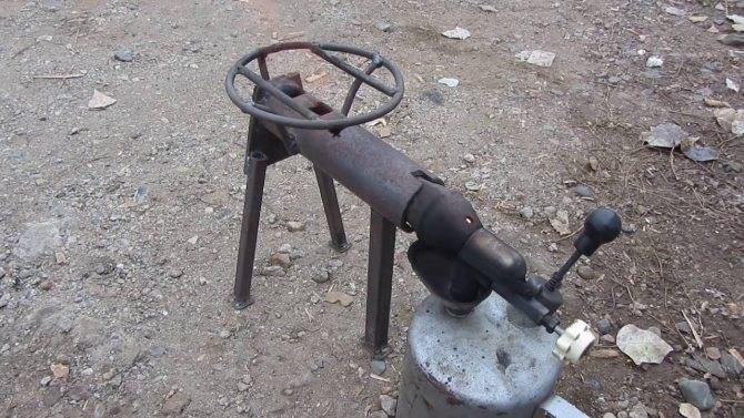 Бензиновая горелка из подножного материала за 62 рубля - пайка