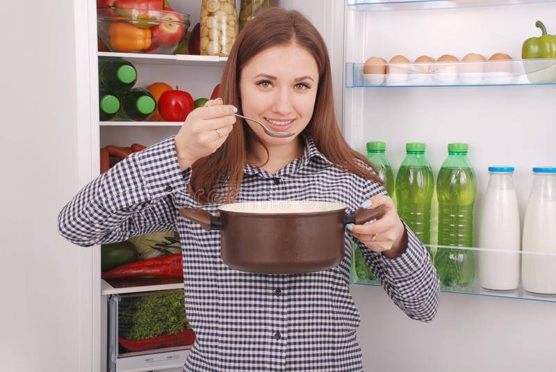 Как быстро остудить суп в кастрюле, чтобы поставить в холодильник
